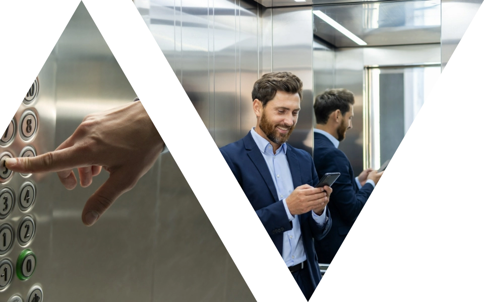 mężczyzna w windzie