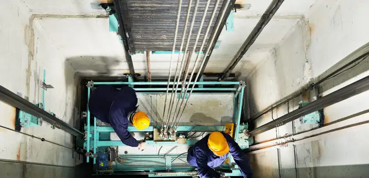 Jak przebiega montaż kabin dźwigów osobowych?