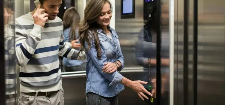 Jak dbać o bezpieczeństwo użytkowników wind?