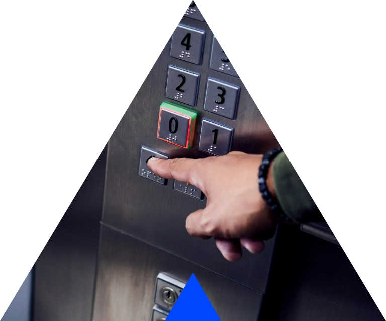 przyciski numeryczne we wnętrzu windy